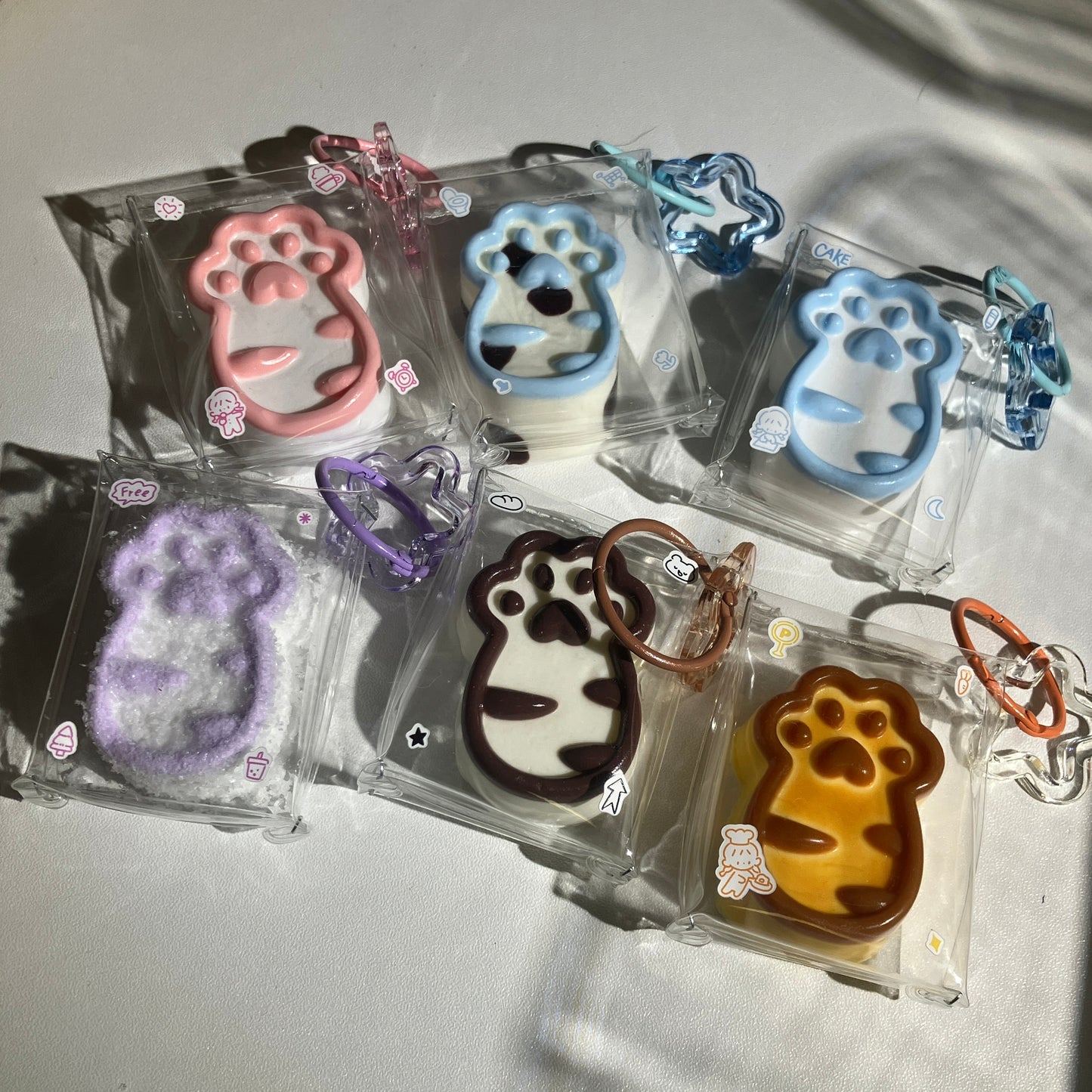 「カラフル肉球」ブラインドボックス 配信専用