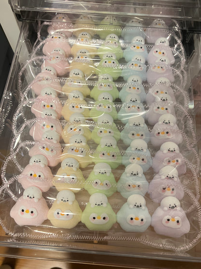 クリームレインボーペンギン