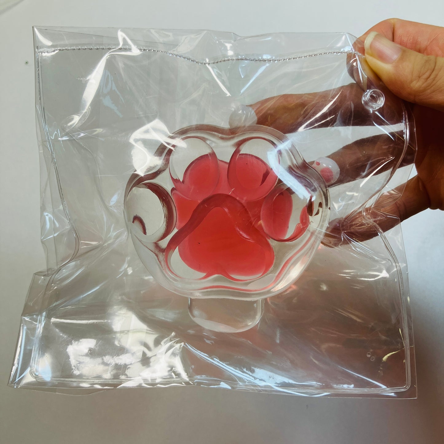 水入り肉球アイス