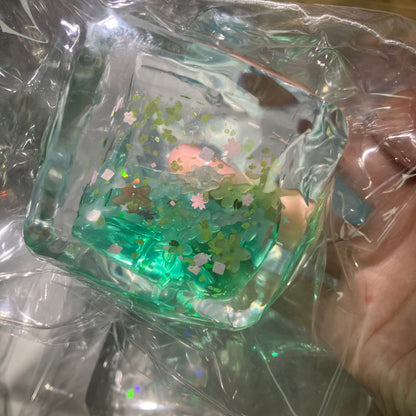 「水入り氷わんちゃん爆破水感」ブラインドボックス　配信専用 ０６２１