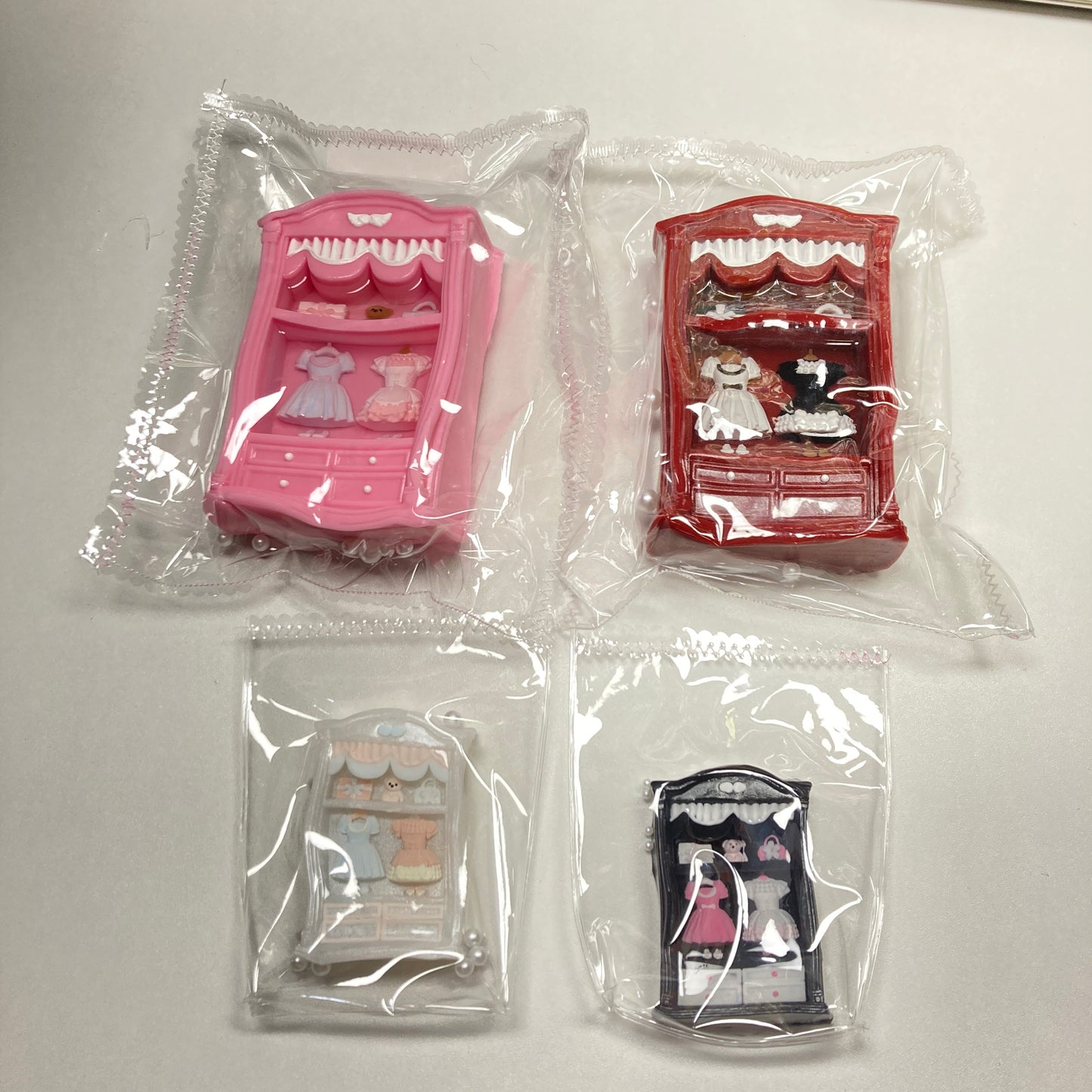 「ドレスシリーズ」クロゼットブラインドボックス　配信専用