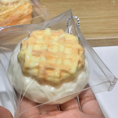 「爆破水感」クリームワッフル