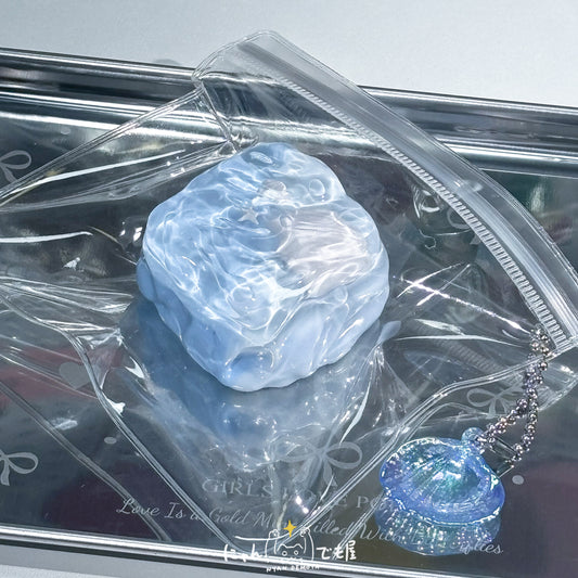 　「夏の空シリーズ」海の片隅