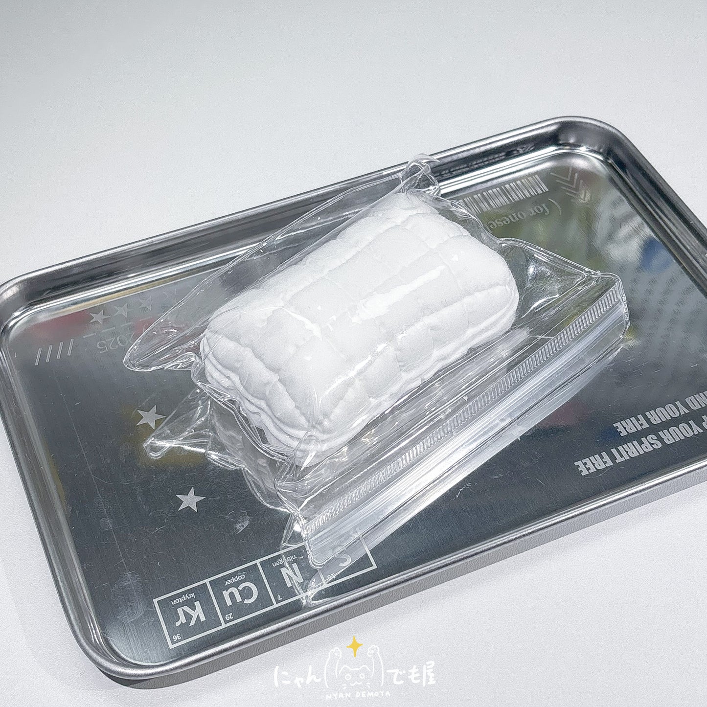 「真っ白ふわふわシリーズ」　直接触れる！羽毛枕