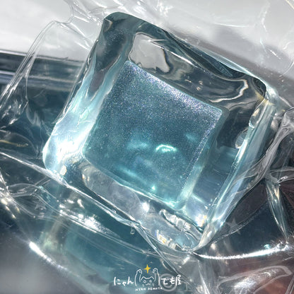 水入り氷　オーロラ水色