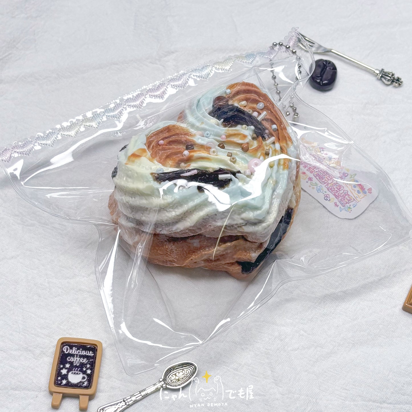 「もちふわシリーズ」ハートクリーム　ミントチョコ　厚クリーム感